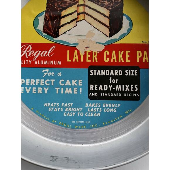 vtg Regal Ware quality aluminum layer cake pan USA With Original Label - Picture 2 of 7